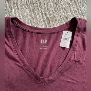 GAP Favorite Tee Size Large NWT